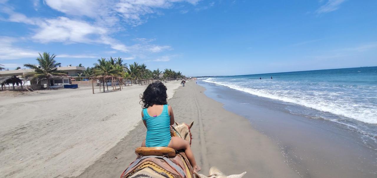 Casa Belen - Beautiful Beach View Home On Stone Island Isla de la Piedra Exterior foto