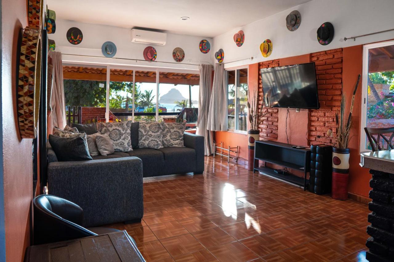 Casa Belen - Beautiful Beach View Home On Stone Island Isla de la Piedra Exterior foto